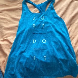 Nike workout tank top